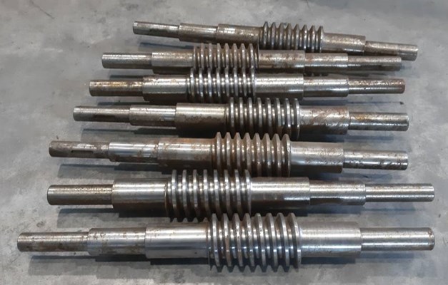 VITE SENZAFINE lunghezza tot.450.RICAMBIO MECOF